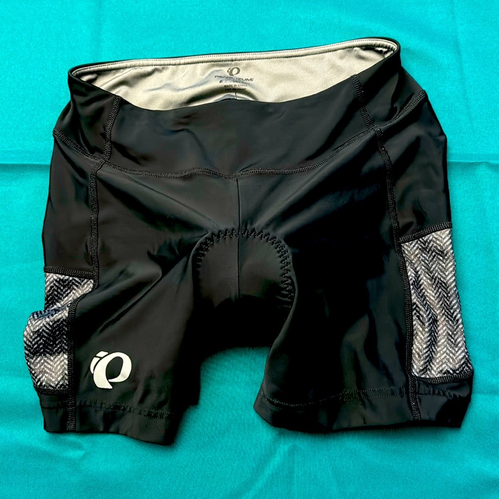 Pearl Izumi women’s cycling shorts